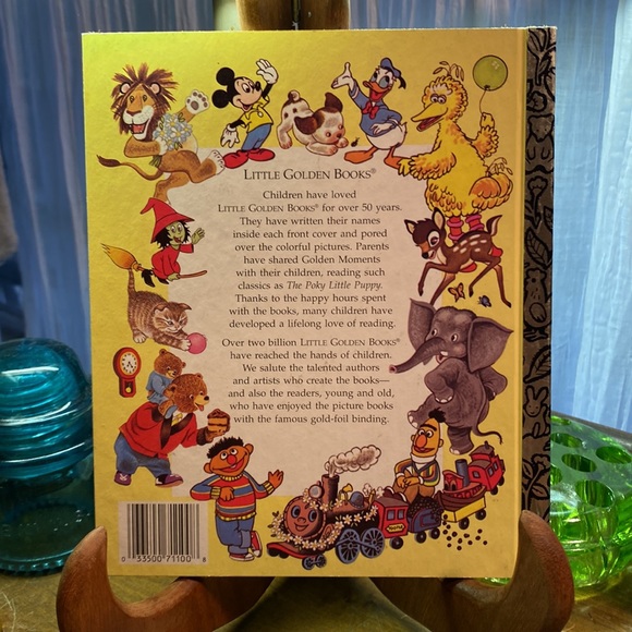 5 kids books Walt Disney’s Detective Mickey Mouse - Picture 9 of 12